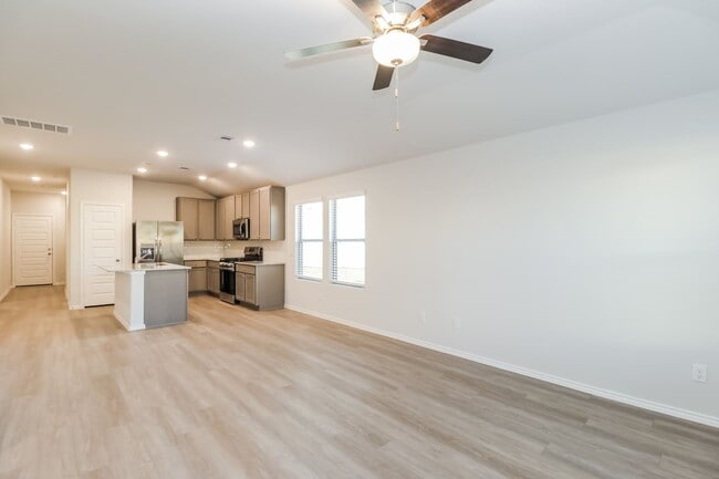 Building Photo - 24726 Linaria Dr