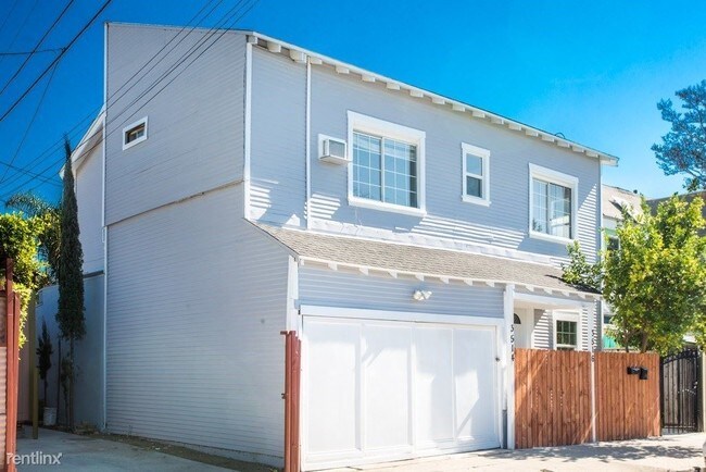 Building Photo - 1 br, 1.5 bath Duplex - 3514 Raymond Avenue 2