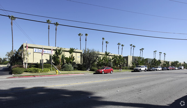 Building Photo - Olivewood Apartments