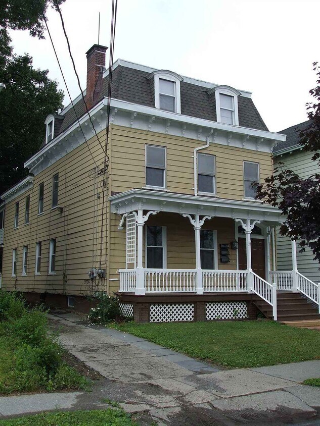 Primary Photo - 44 Marshall St