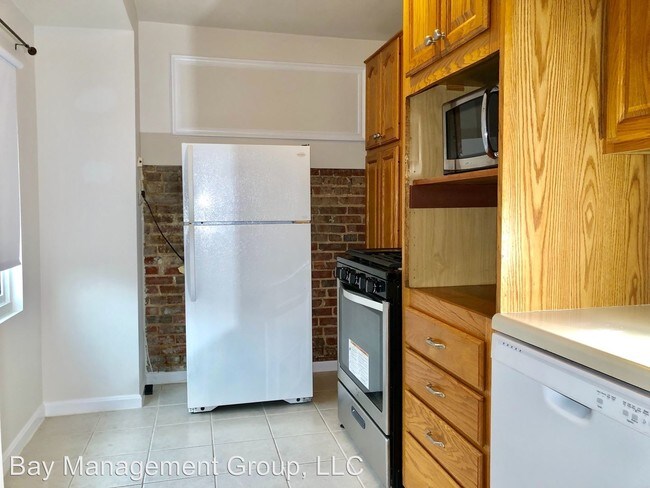 Building Photo - 3200 Fait Ave