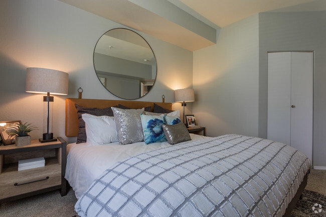 2BR, 2BA - 1110 SF - Kallisto at Bear Creek