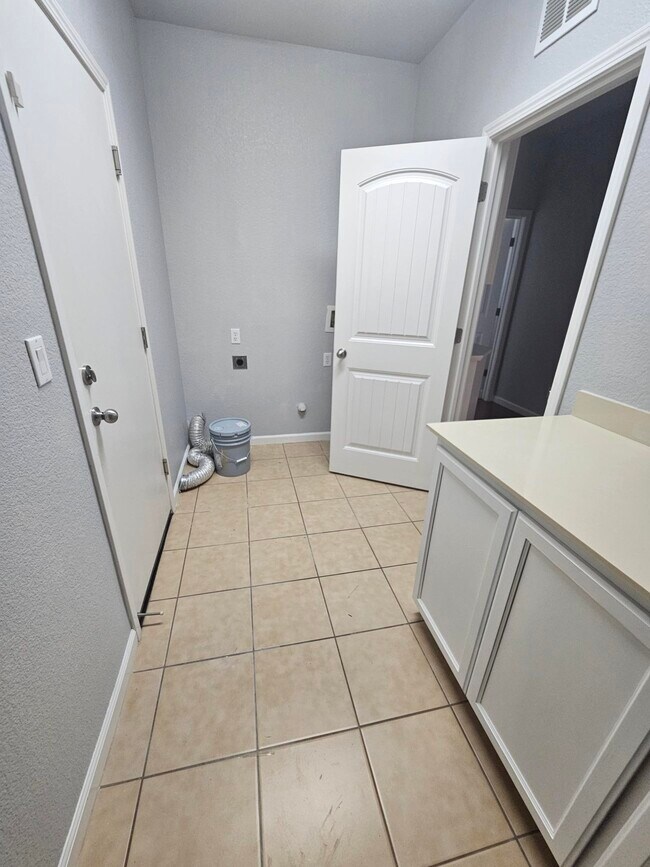 Foto del edificio - 3582 Mallard Way