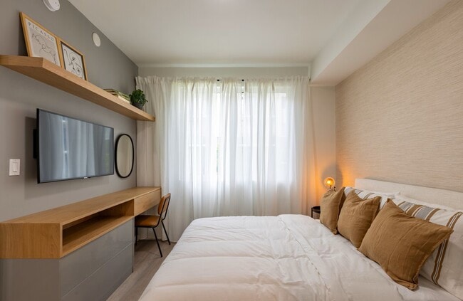 Foto del edificio - 295 NW 157th St