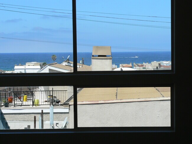 Foto del edificio - 721 Monterey Blvd