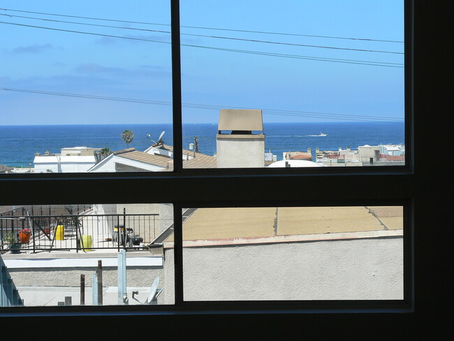 Building Photo - 721 Monterey Blvd