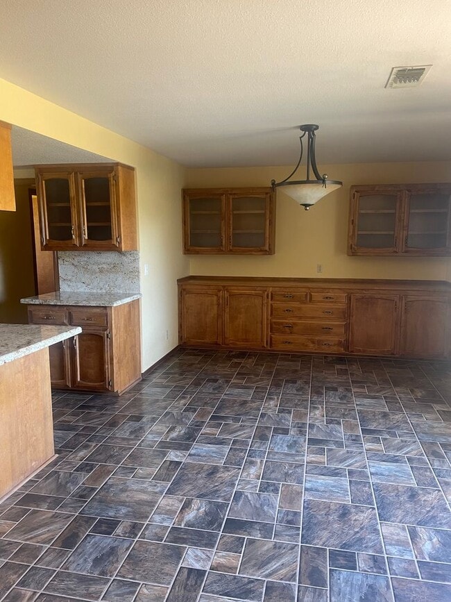 Building Photo - COMING SOON! 3/2.5 HOUSE POOL & LANDSCAPIN...