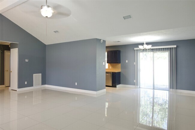 Foto del edificio - 2406 Old Fort Rd