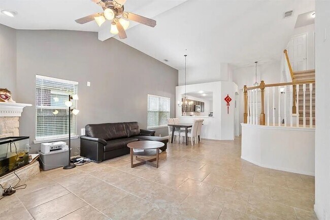 Building Photo - 10414 E Summit Canyon Dr
