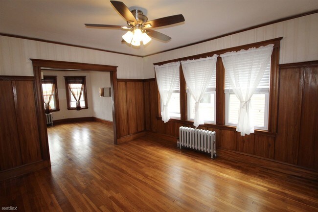 Building Photo - 1 br, 1 bath  - 17 Chauncey St
