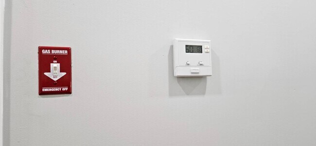 Foto del edificio - 108 ave Pl