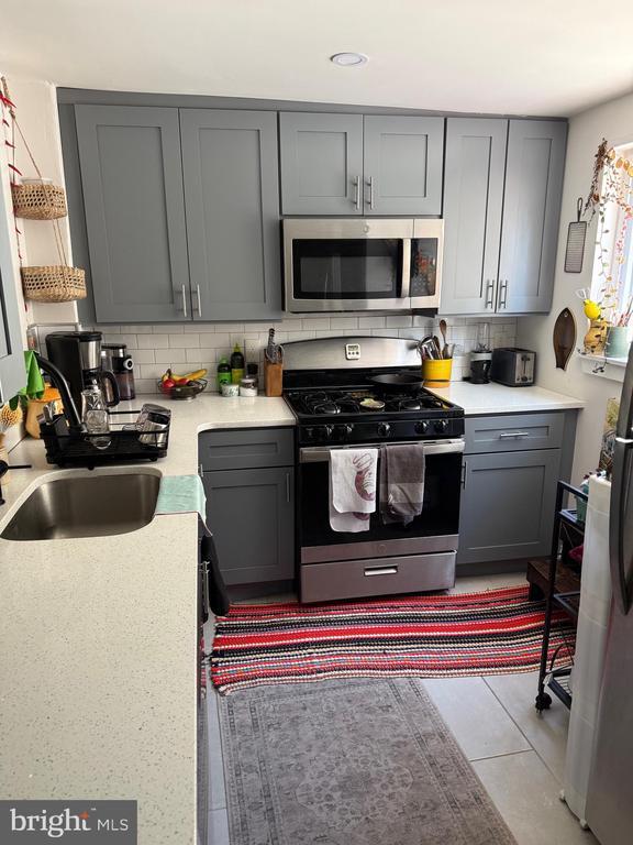 Foto del edificio - 2165 E Dauphin St