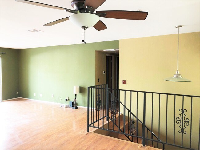Building Photo - 2500 Sundown Dr