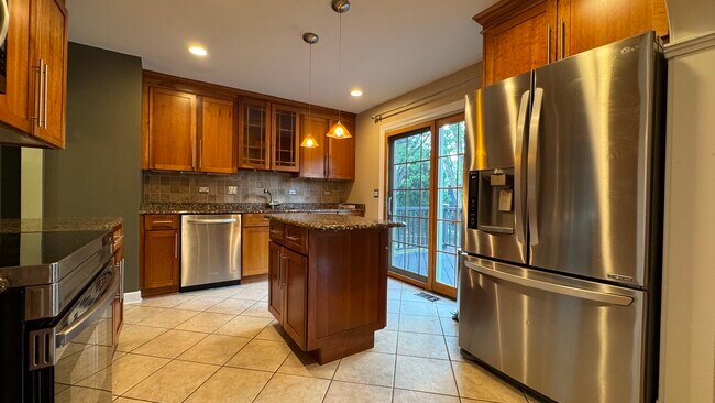 Foto del edificio - 4130 N Firestone Dr