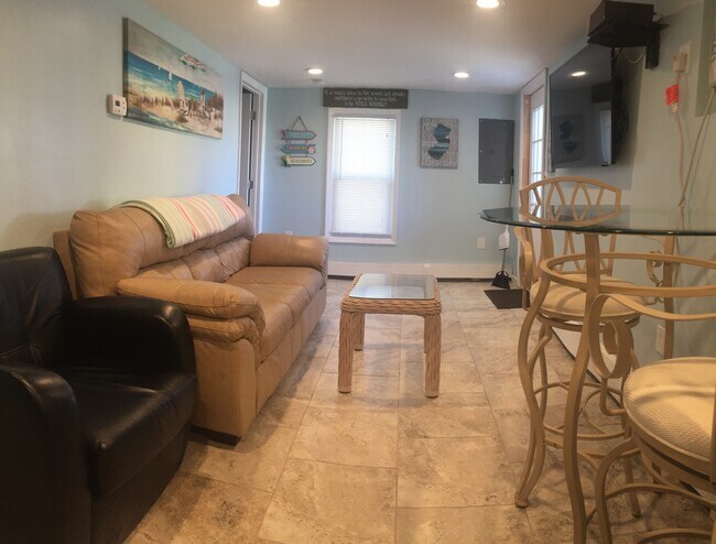 Foto del edificio - 44 Hancock Ave