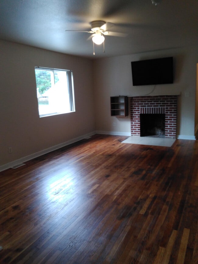 Foto del edificio - 701 S James St