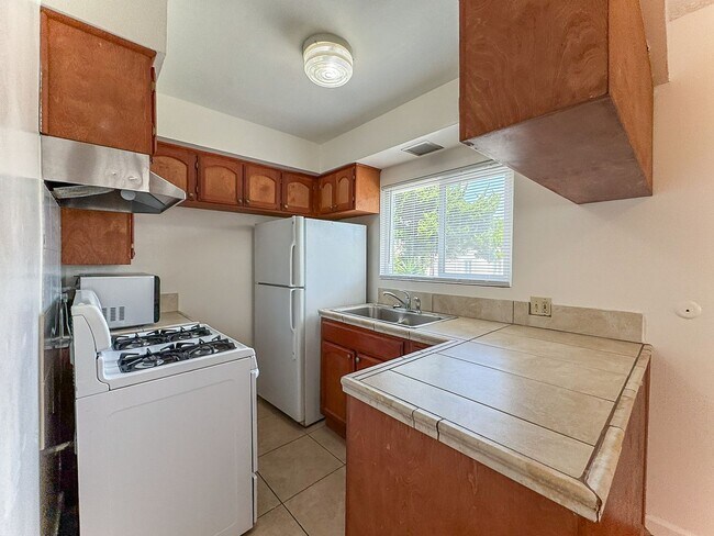 Foto del edificio - 4055 Lafayette Pl