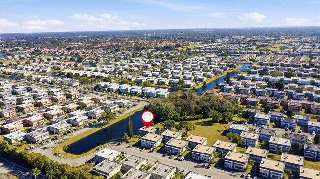 Foto del edificio - 669 Saxony Trail