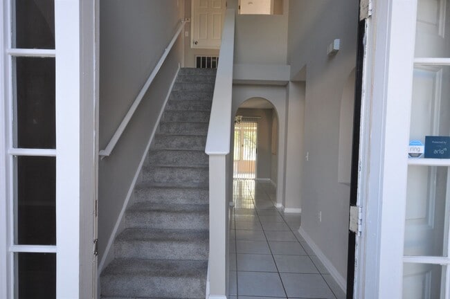 Building Photo - Rare find! Sutton Lakes 5 bedroom on seren...