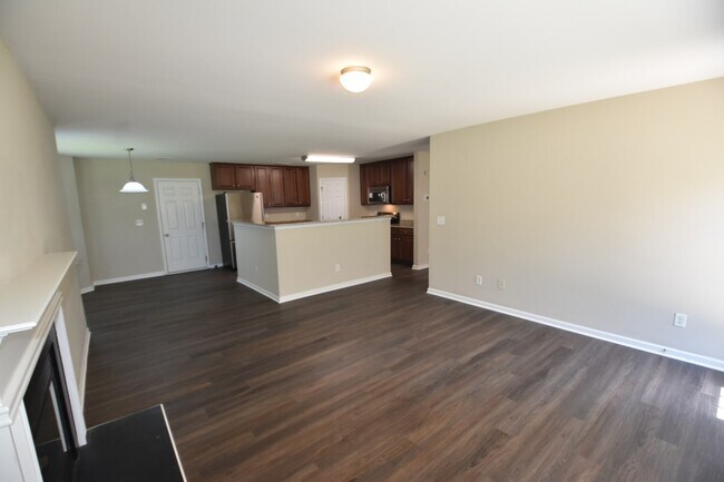 Building Photo - 136 Gage Dr