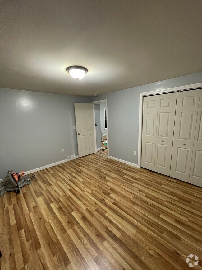 Mast Road Student Apartments for Rent Manchester, NH 3 Rentals