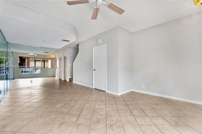 Foto del edificio - 3116 SW 50th St
