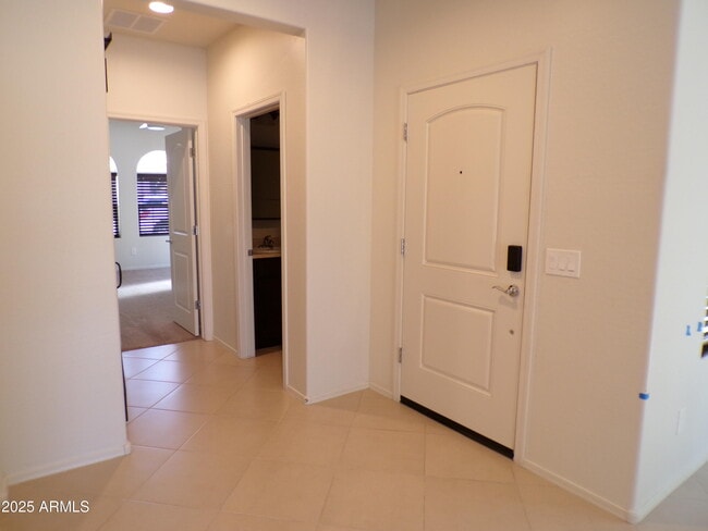 Building Photo - 844 Tiablanca Rd