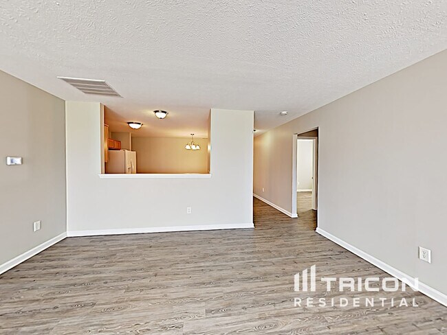 Foto del edificio - 10750 Tedder Lake Dr