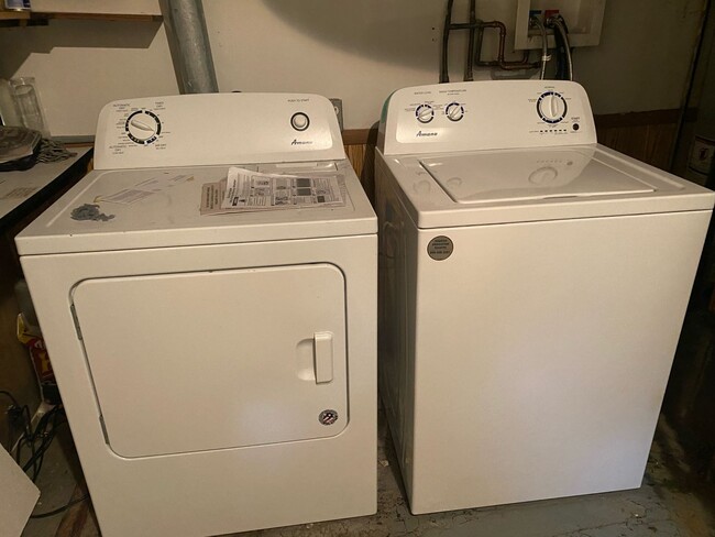 Building Photo - 1121 N 12th St