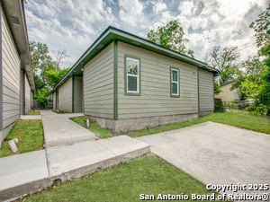 Building Photo - 2910 S Laredo St