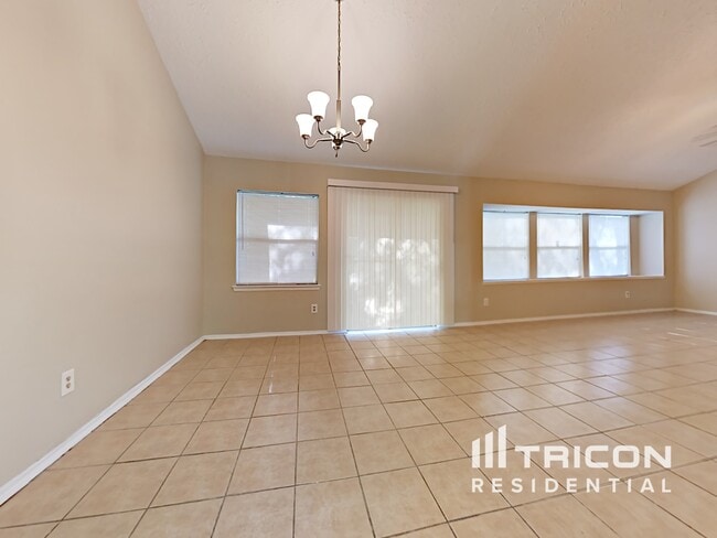Foto del edificio - 9515 Denbridge Dr