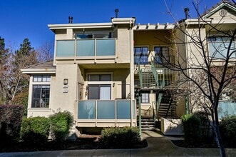 Building Photo - 3000 Fostoria Cir