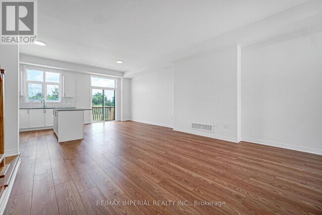 Building Photo - 43 Millman Ln