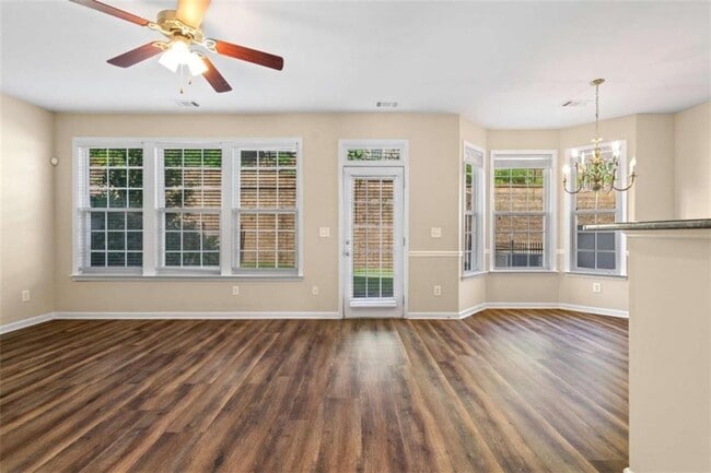 Building Photo - 3323 Castleberry Village Cir