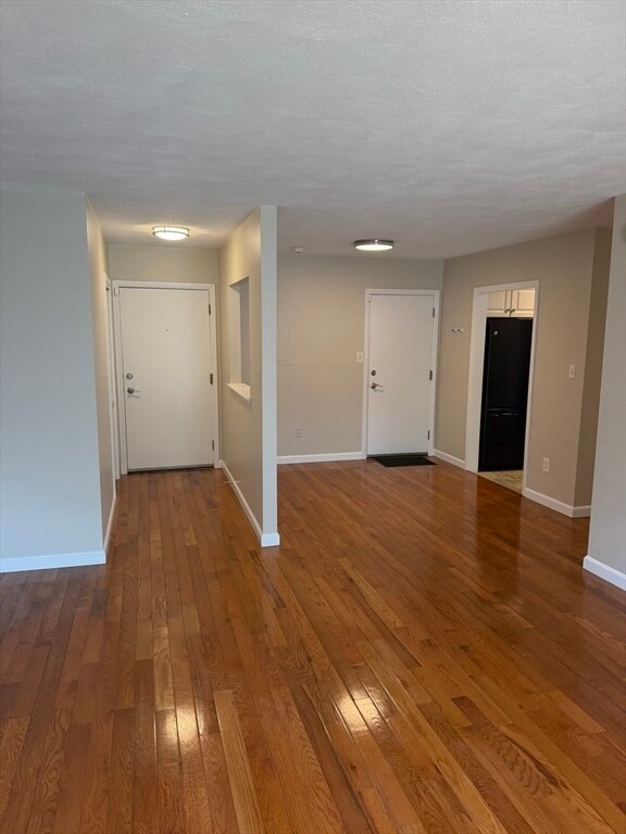 Foto del edificio - 59 Highland Glen Dr
