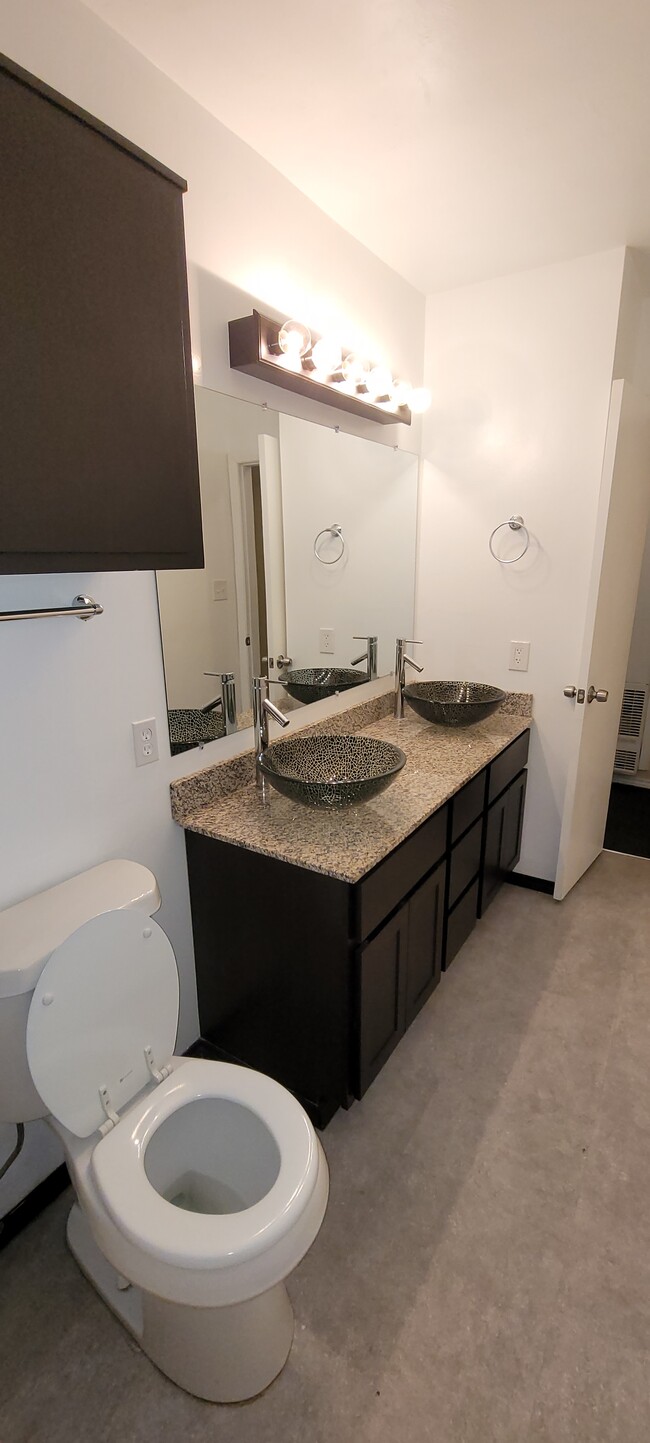 Foto del edificio - 1415 NE 8th St