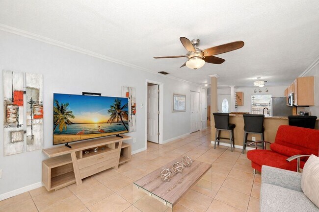 Building Photo - 4410 Bar Harbor Dr