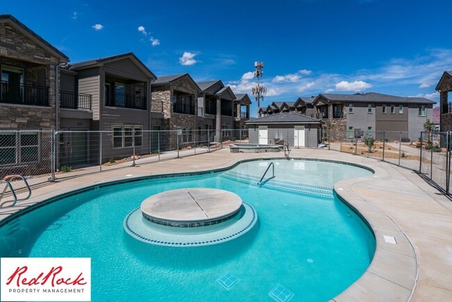 Building Photo - Stunning Spacious 3 Bedroom Unit