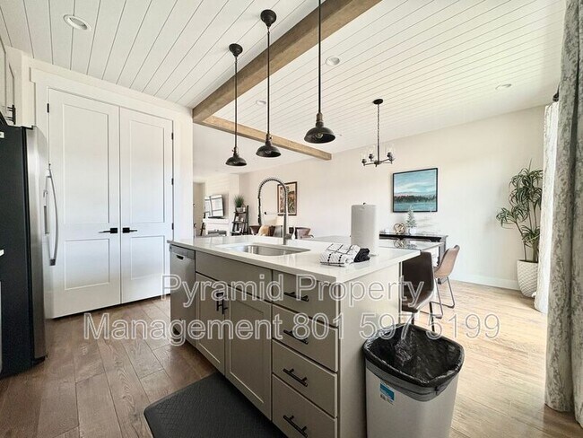 Foto del edificio - 1027 Wasatch Spring Rd