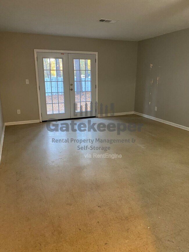 Building Photo - 209 Sheraton Ct