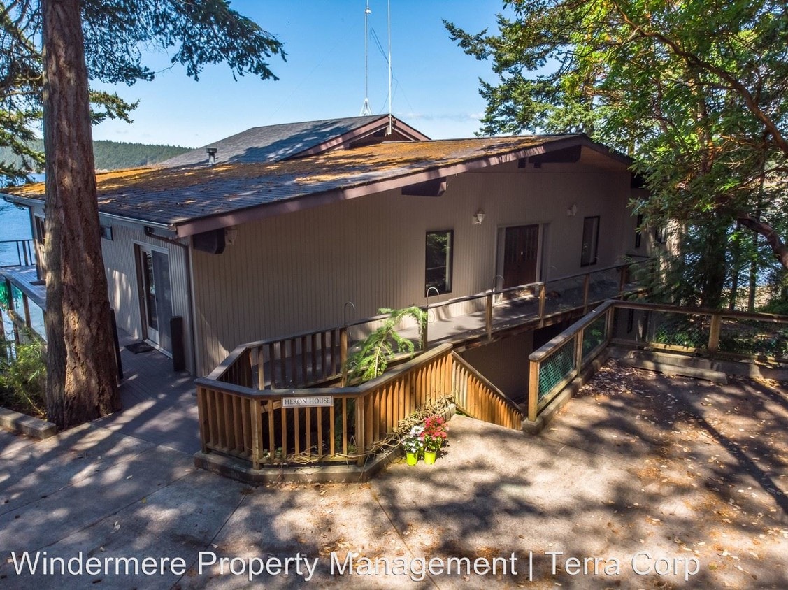 11110 Marine Dr, Anacortes, WA 98221 Condo for Rent in Anacortes, WA