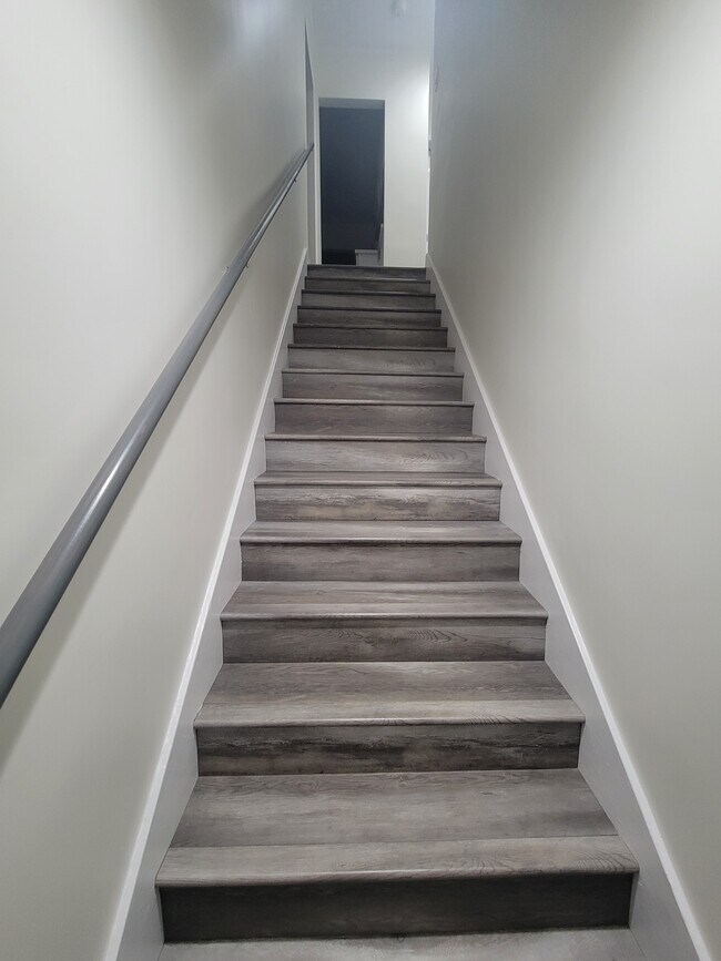 Private Entry - 2216 S Bronson Ave