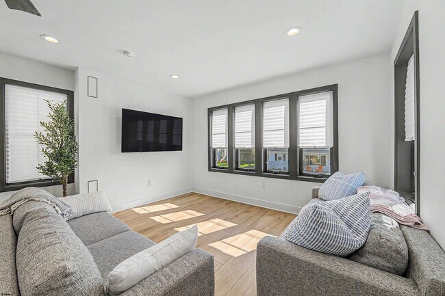 Foto del edificio - 431 N Oxford Ave