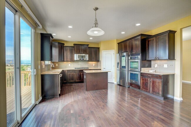 Building Photo - Executive Rental in Anthem