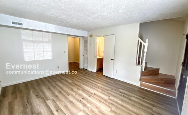 Building Photo - 5243 Donlyn Dr