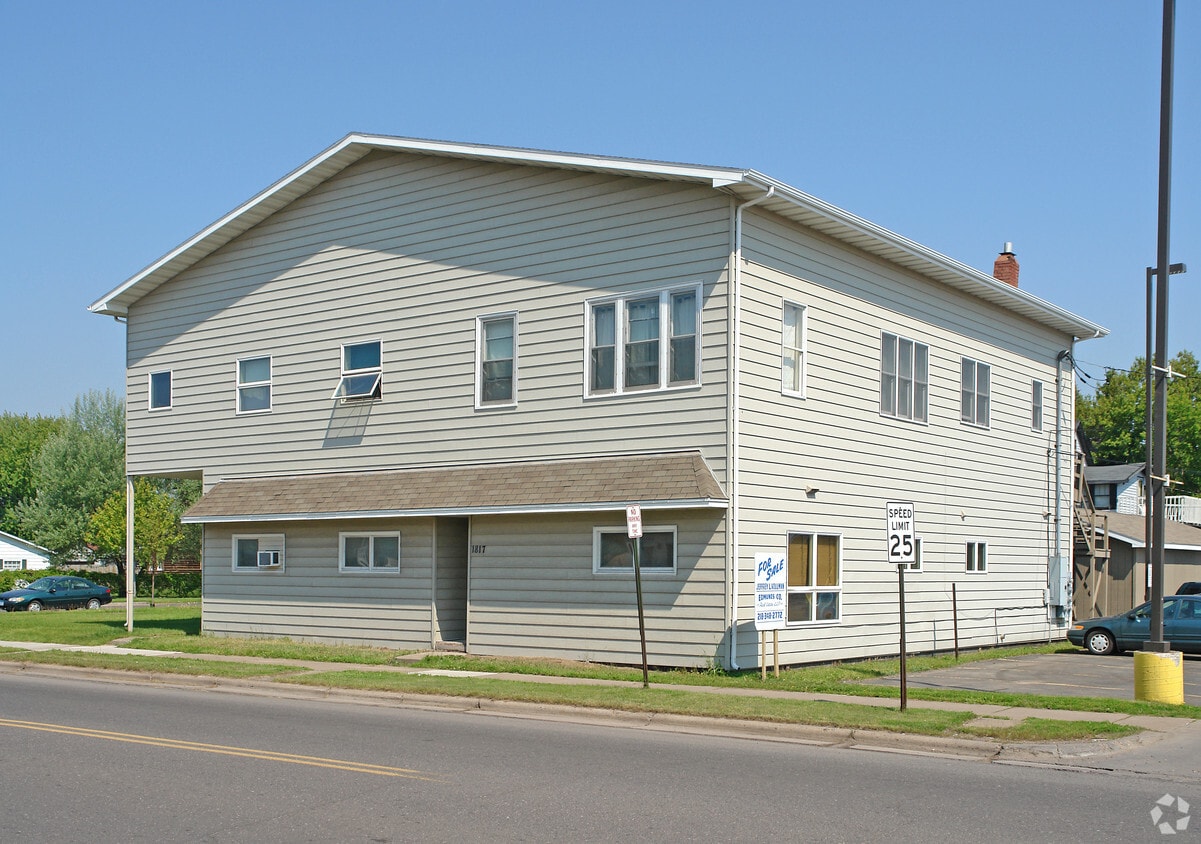 1817 N 21st St, Superior, WI 54880 Apartments in Superior, WI