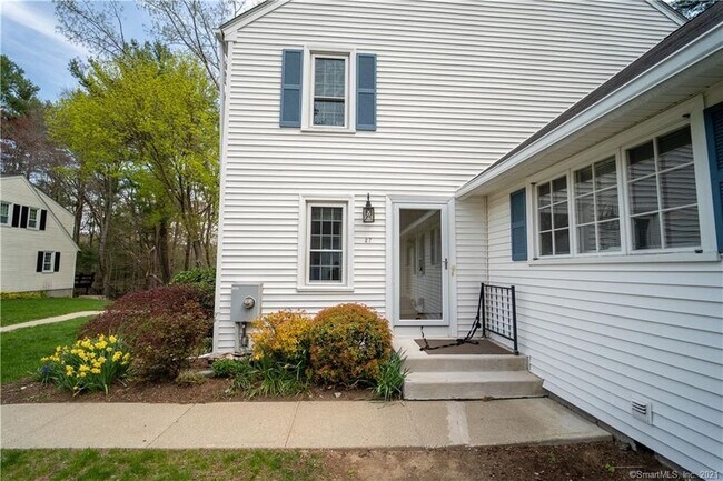 27 Patriots Square side - 27 Patriots Sq