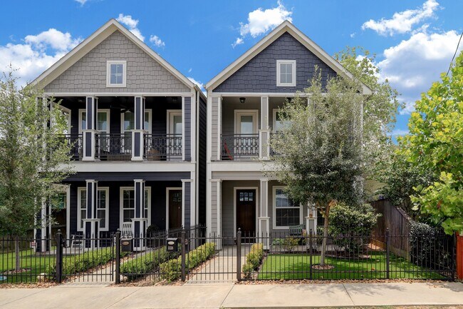 Foto del edificio - 1118 E 24th St