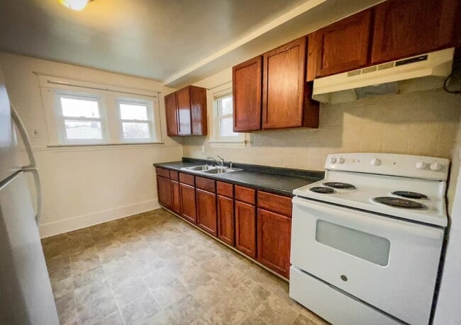 Building Photo - 1007 Mahlon St