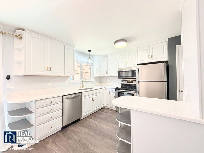 Foto del edificio - 12824 62nd Ave NW